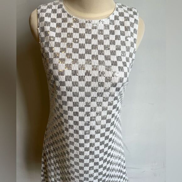 Chic Checkered Sleeveless Dress. Wear this to the Disco or to a Night Out. NWT S - Picture 6 of 10